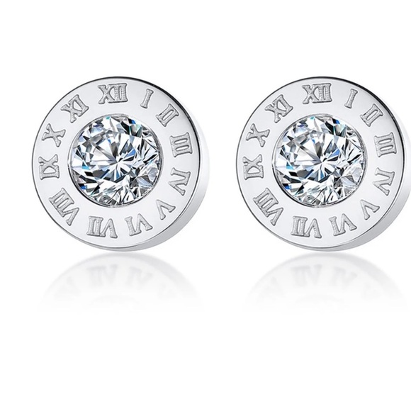 New Roman Numeral Rhinestone Stud Earrings 2mm Post back - Picture 2 of 4